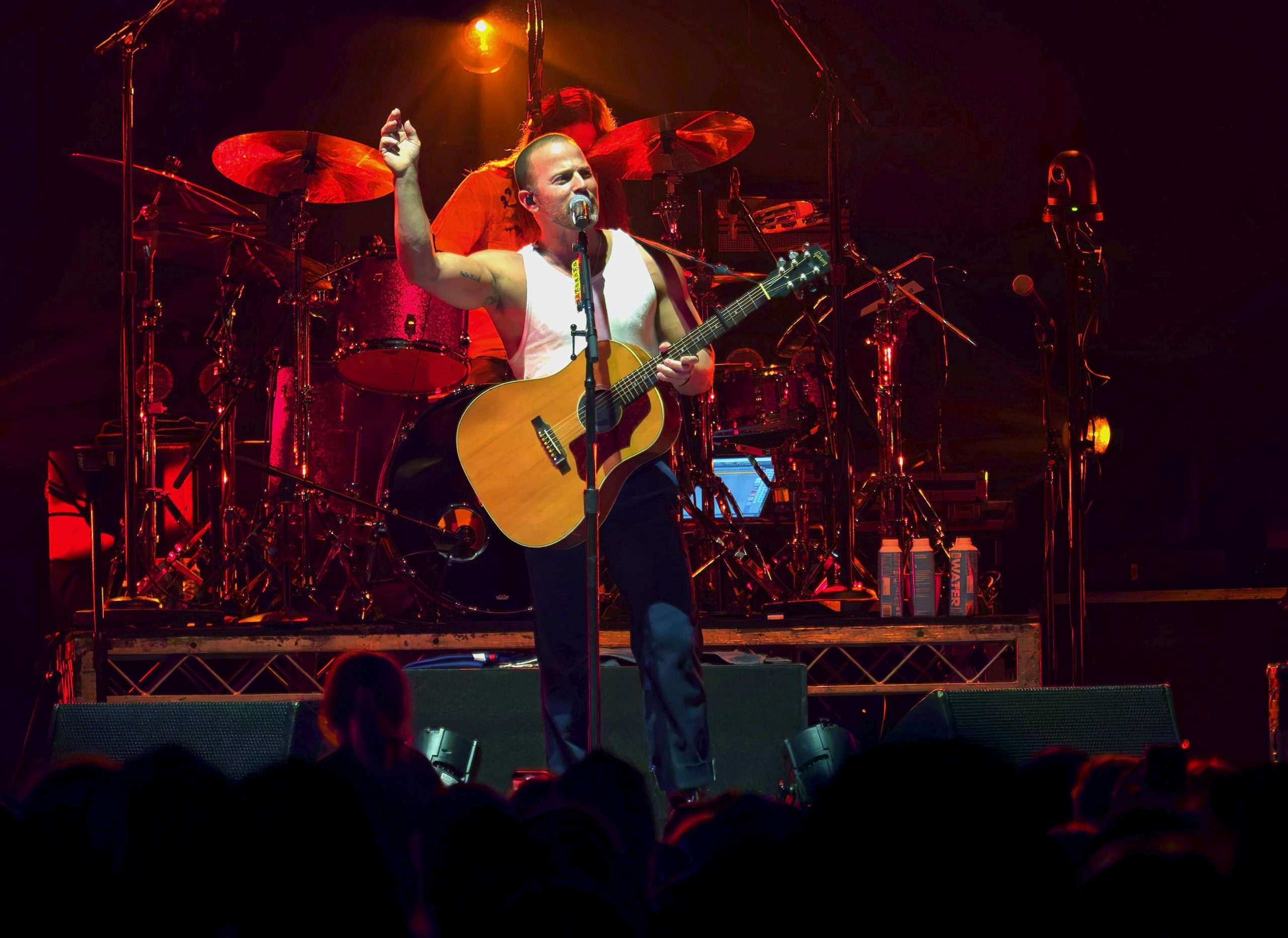 Kip Moore live performance